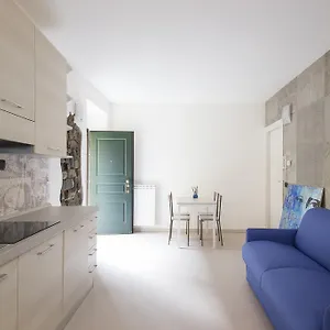  Apartment Blue Loft - The House Of Travelers