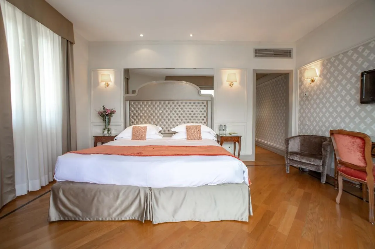 Hotel Villa Flori Como