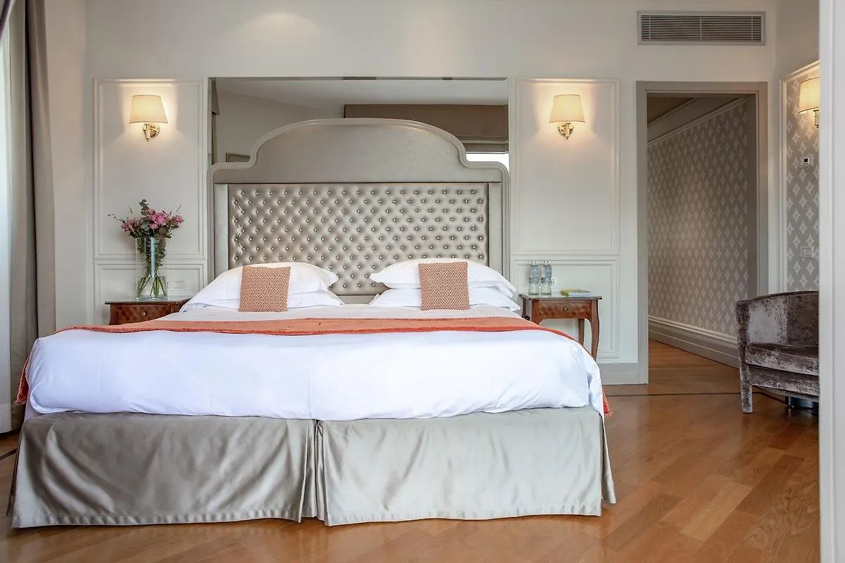 Hotel Villa Flori Como Italy